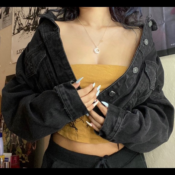 cropped Black Jean jacket - Picture 2 of 3